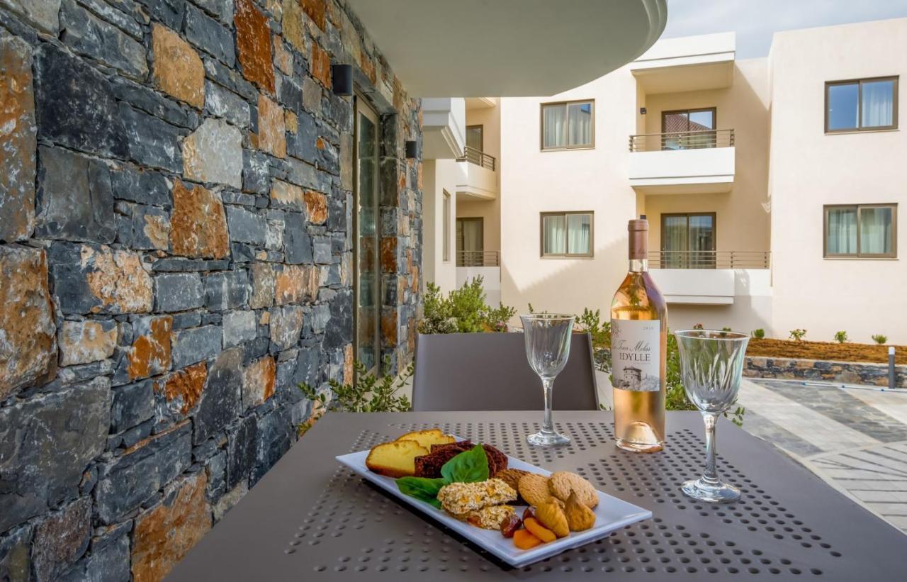 Stefan Village Hotel Agia Marina  Exterior photo