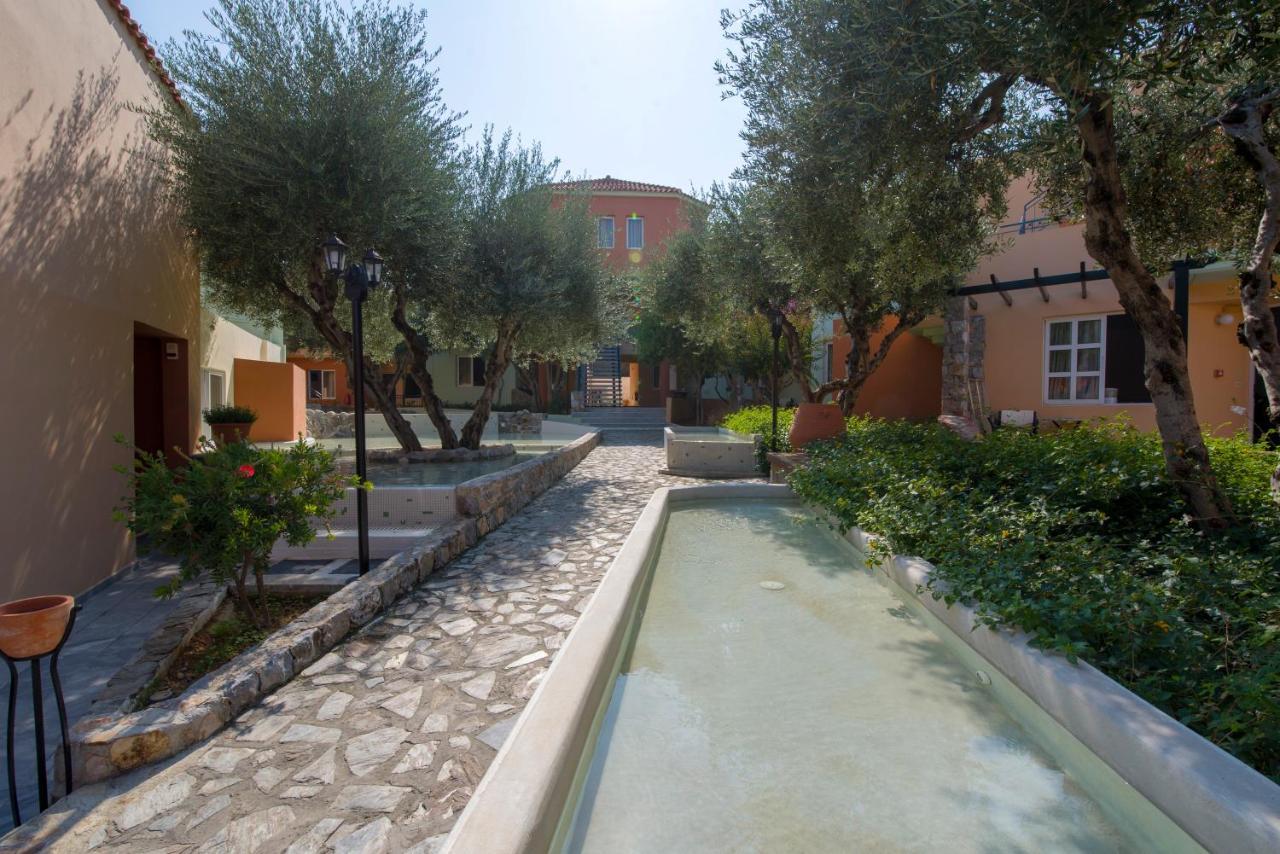 Stefan Village Hotel Agia Marina  Exterior photo
